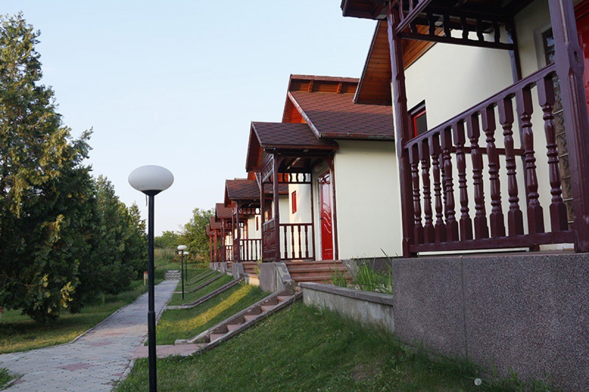 Aleea cu bungalow-uri, Miotur Berceni