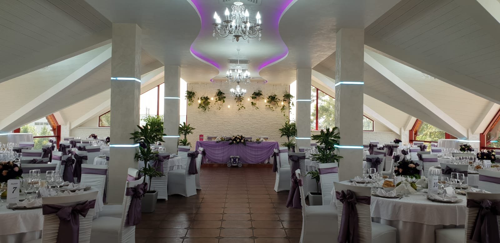 Salonul Panoramic, sala de la etaj